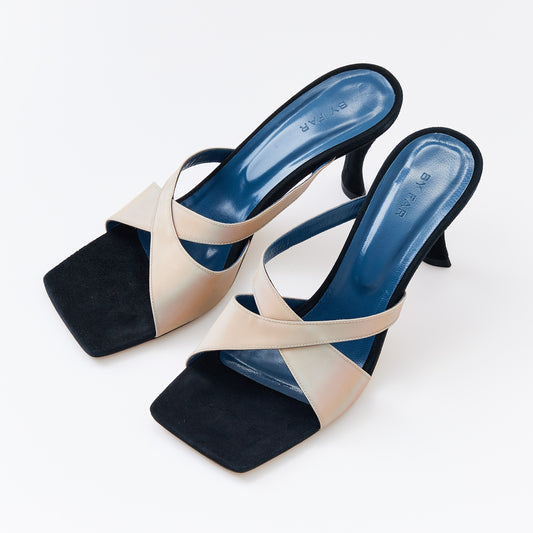 ミュールサンダル