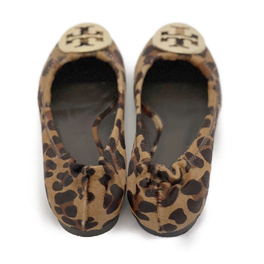 フラットシューズ