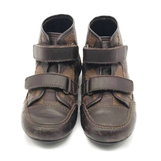 キッズスニーカー